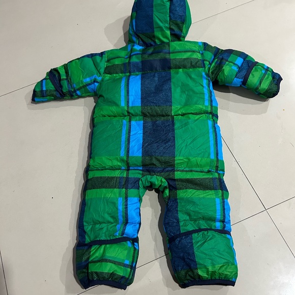 Columbia romper . Used once. Size 9-12 months - Picture 2 of 13